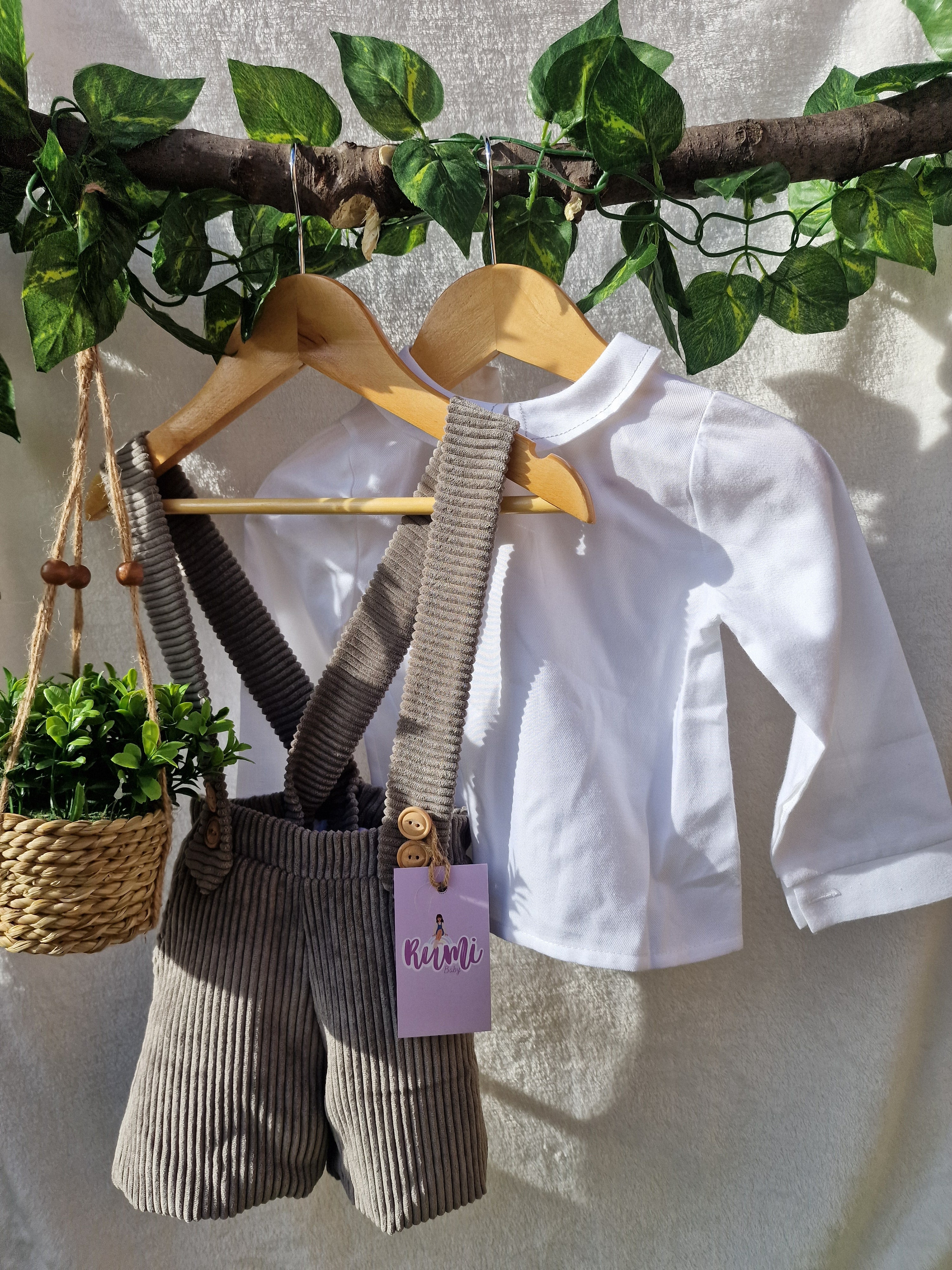 Conjunto Calções + Camisa sem Botões