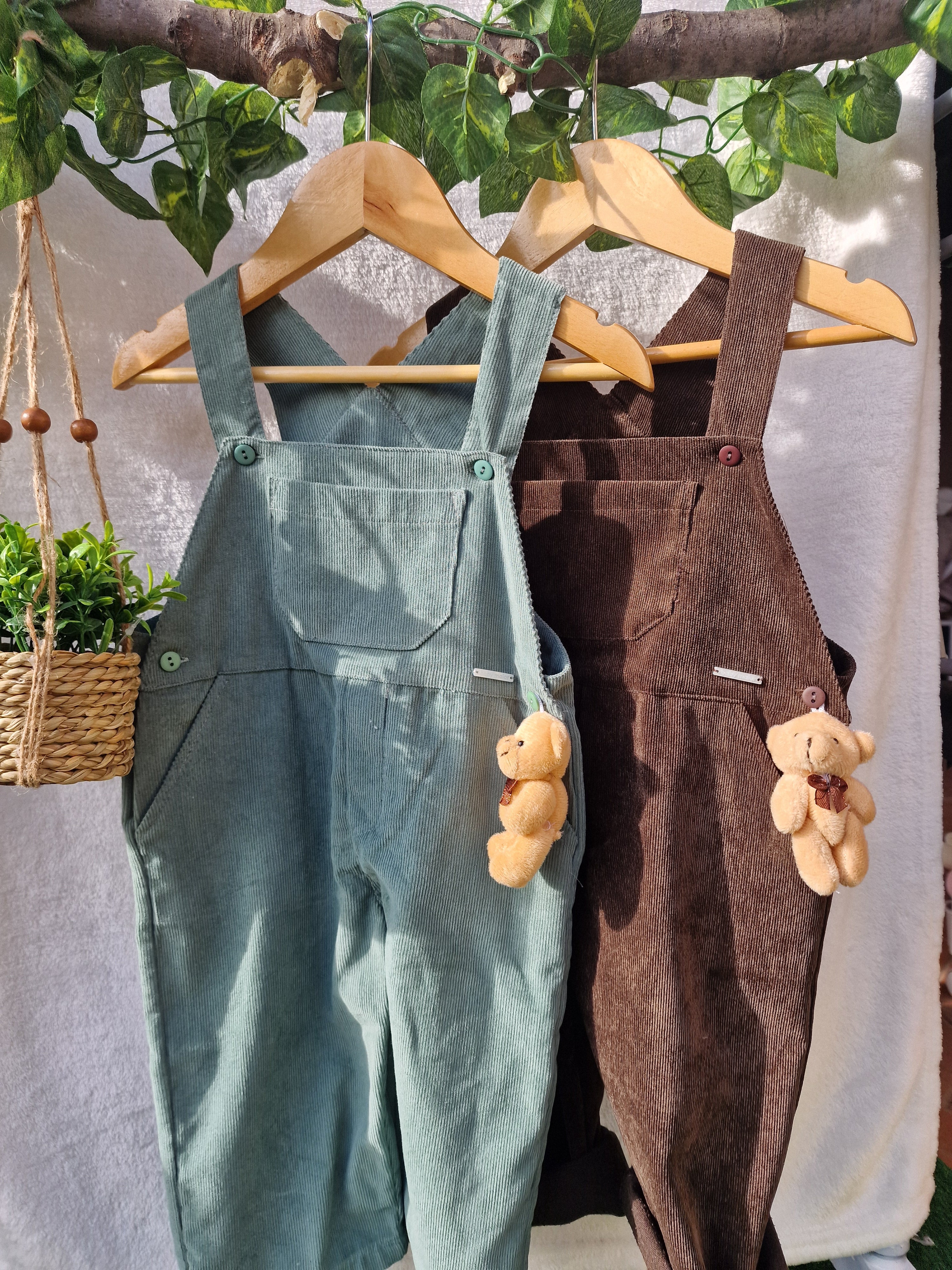 Jardineira com porta-chaves ursinho