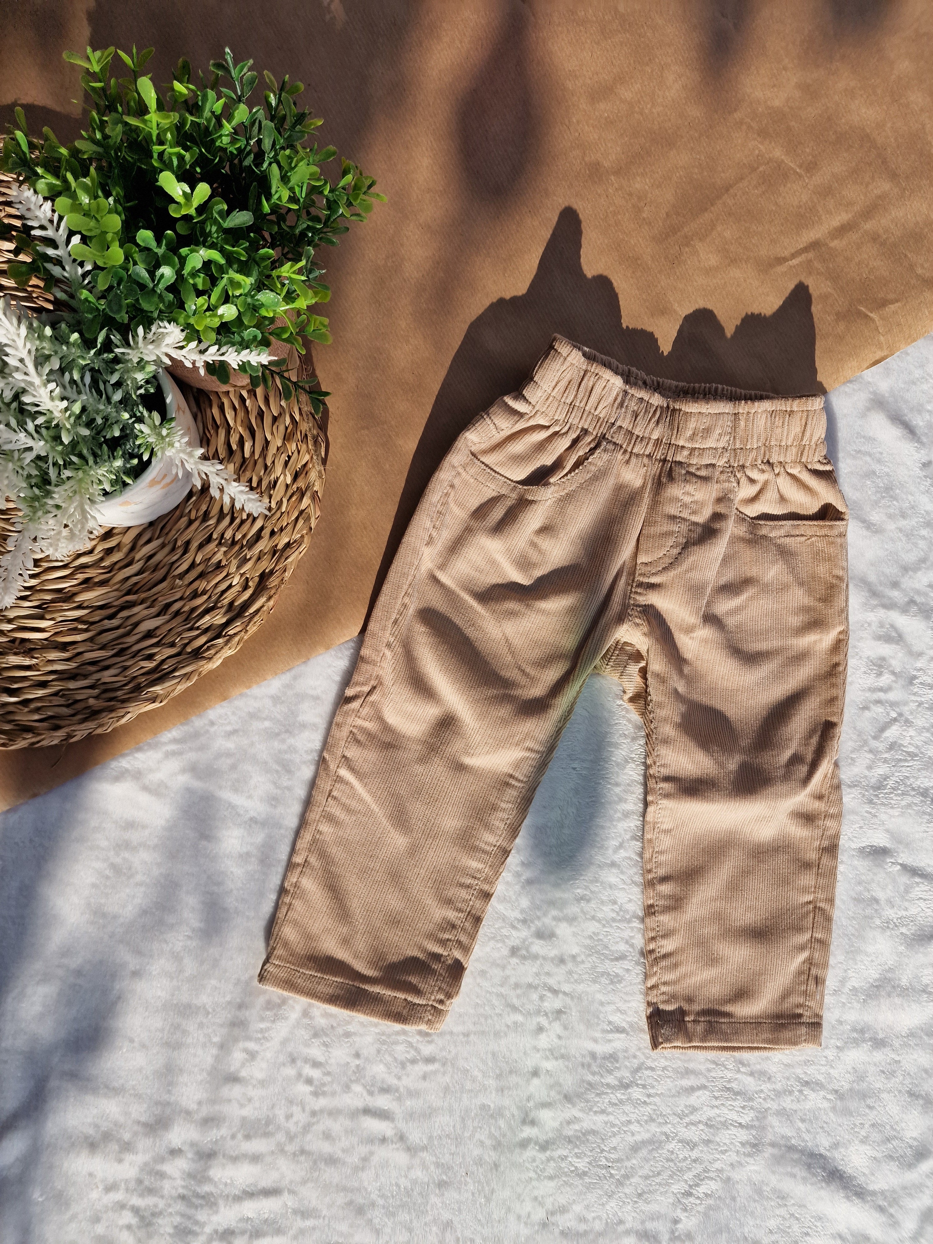 Calças em bombazina