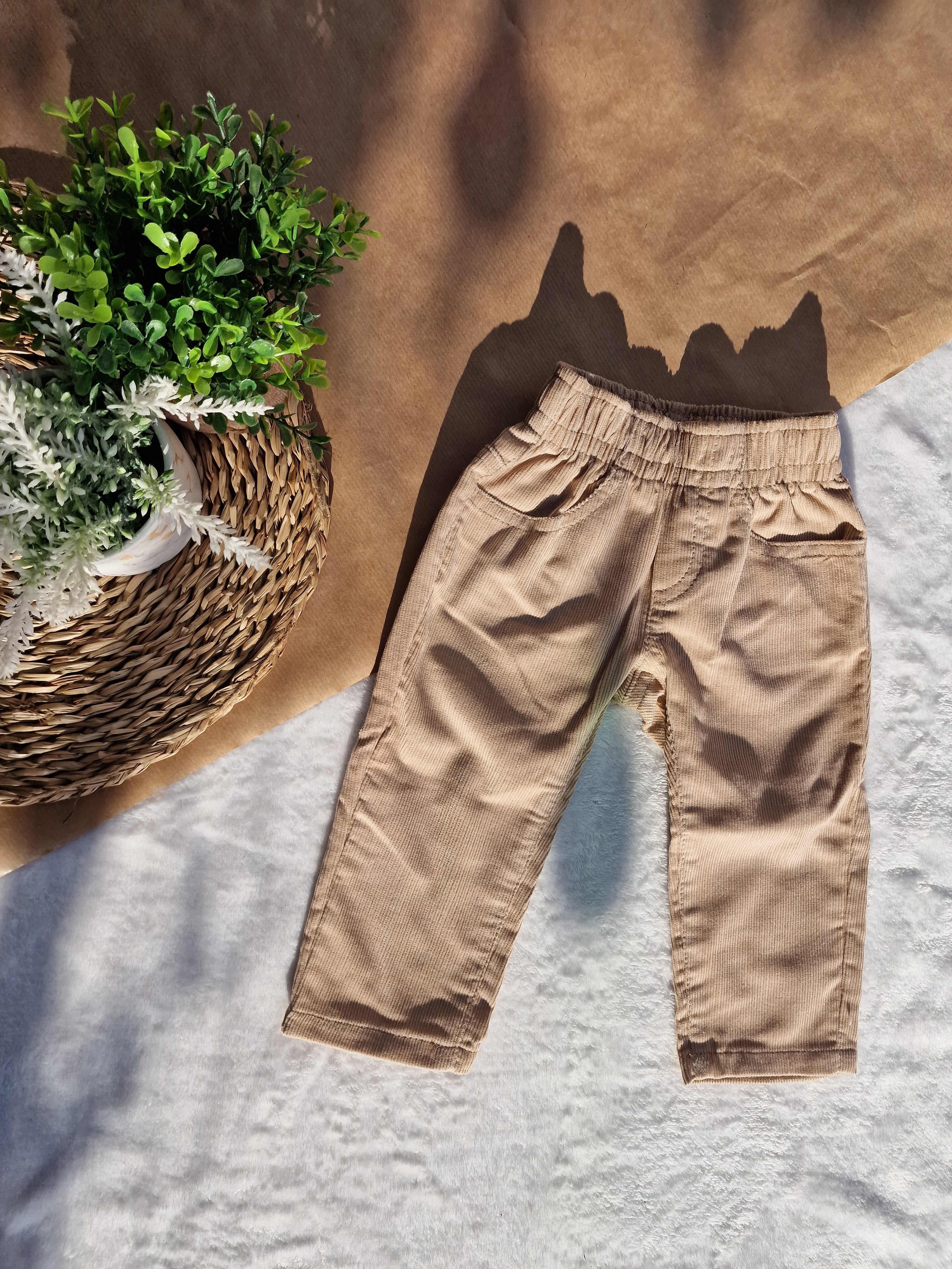 Calças em bombazina