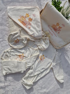 Conjunto  " A minha primeira Roupinha"