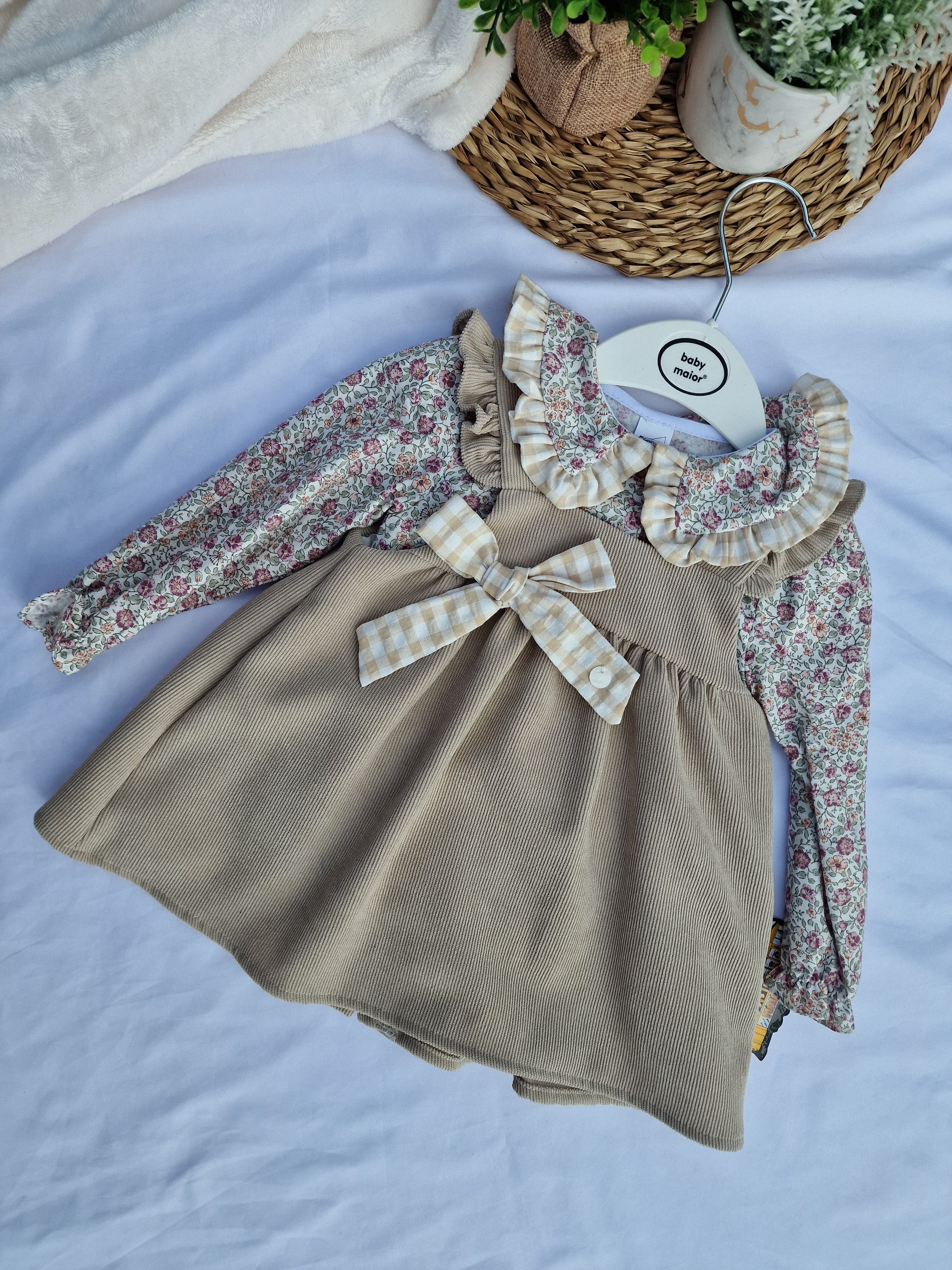 Vestido com Camisa florida