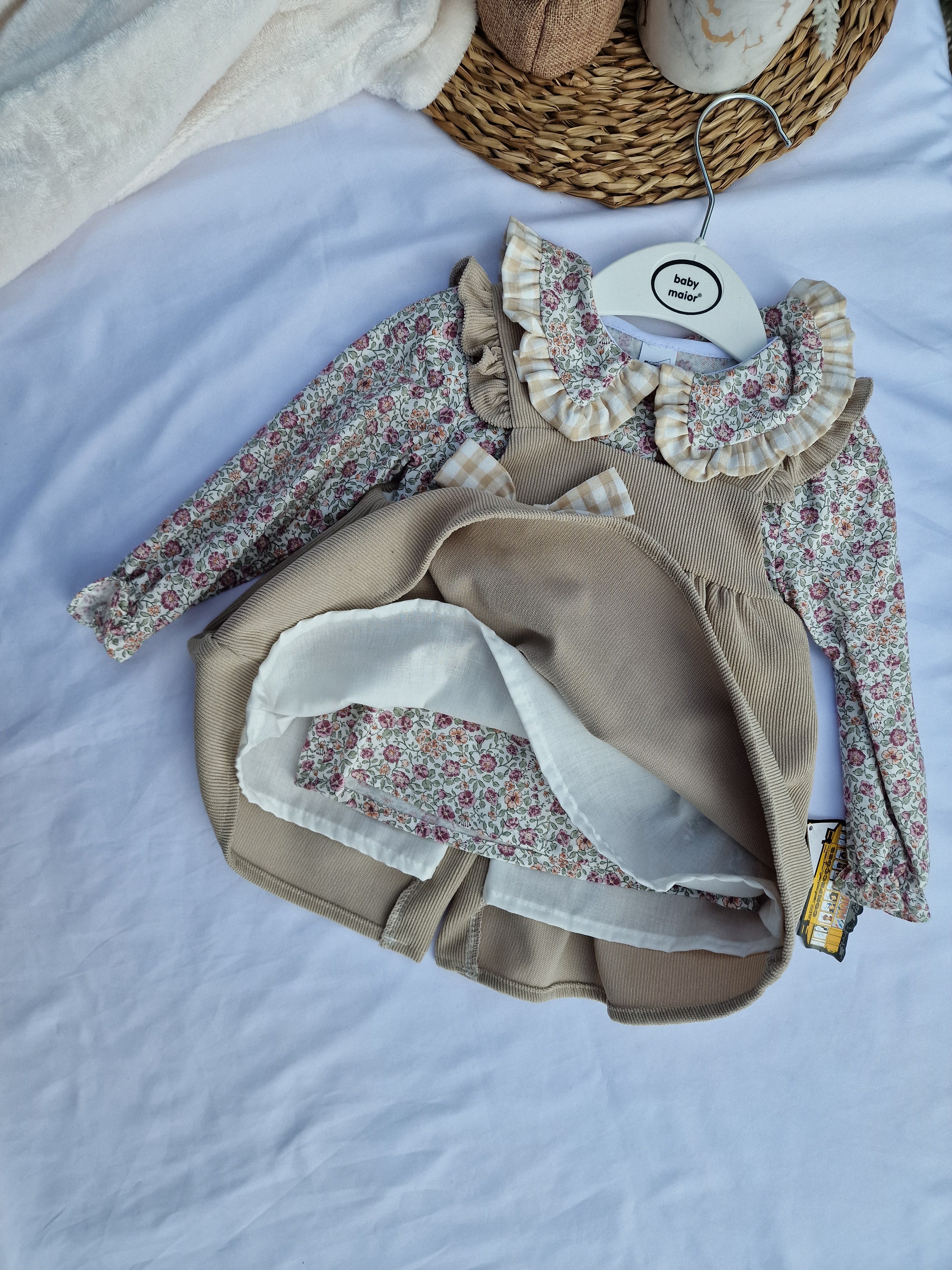 Vestido com Camisa florida