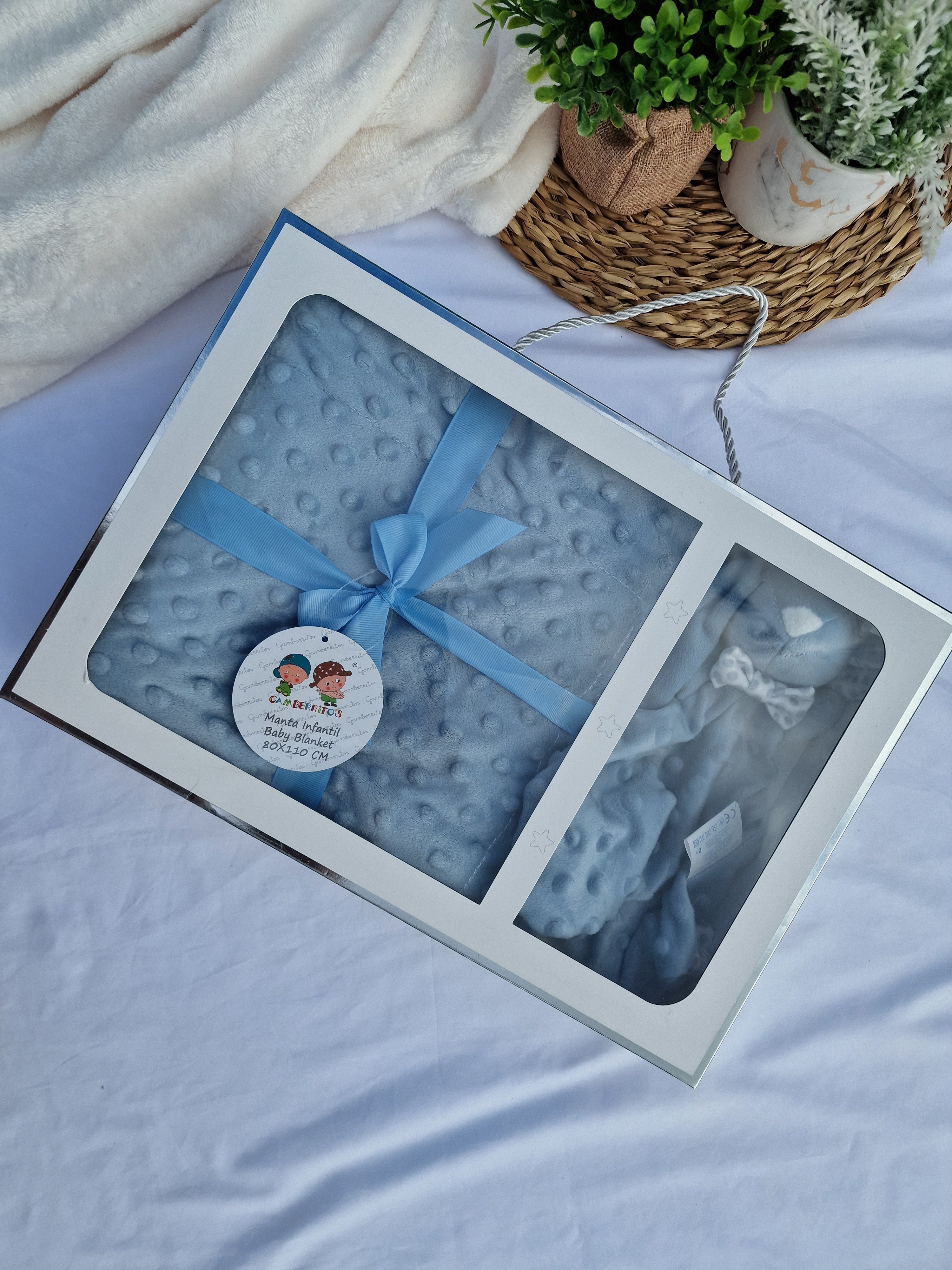 Manta em Coralina + doudou Coelhinho